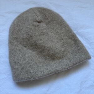 Express Cashmere Tan Beanie Double Lined EUC OS Tan
